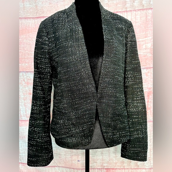 LOFT Jackets & Blazers - Loft Women’s Black Blazer Size 8